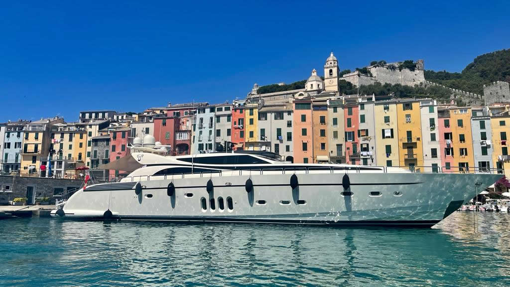 -yacht-cannes